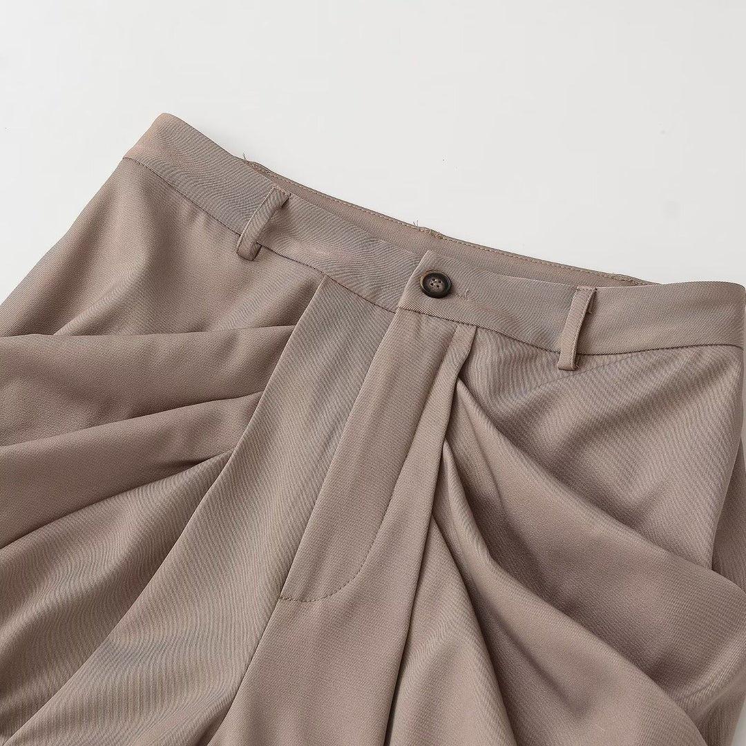 Damen elegante Shorts mit innovativem Faltenwurf und praktischen Seitentaschen Drune