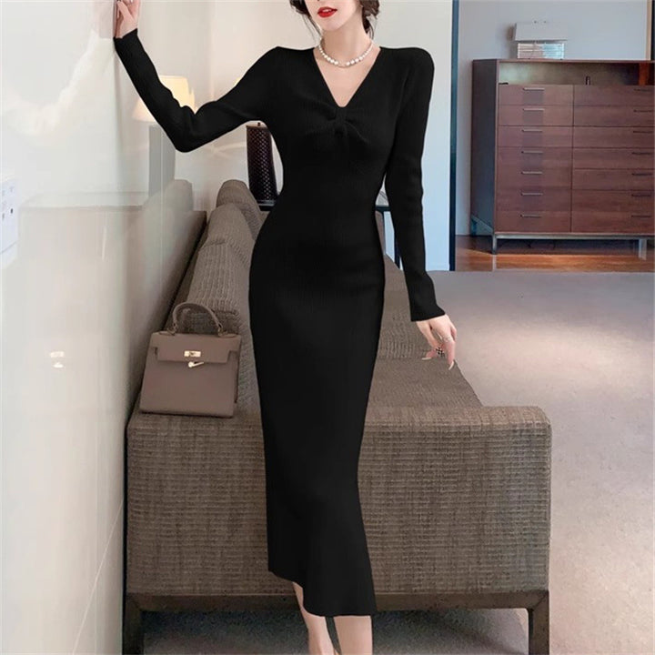 Damen Strickkleid mit tiefem V-Ausschnitt und seitlichem Schlitz Drune