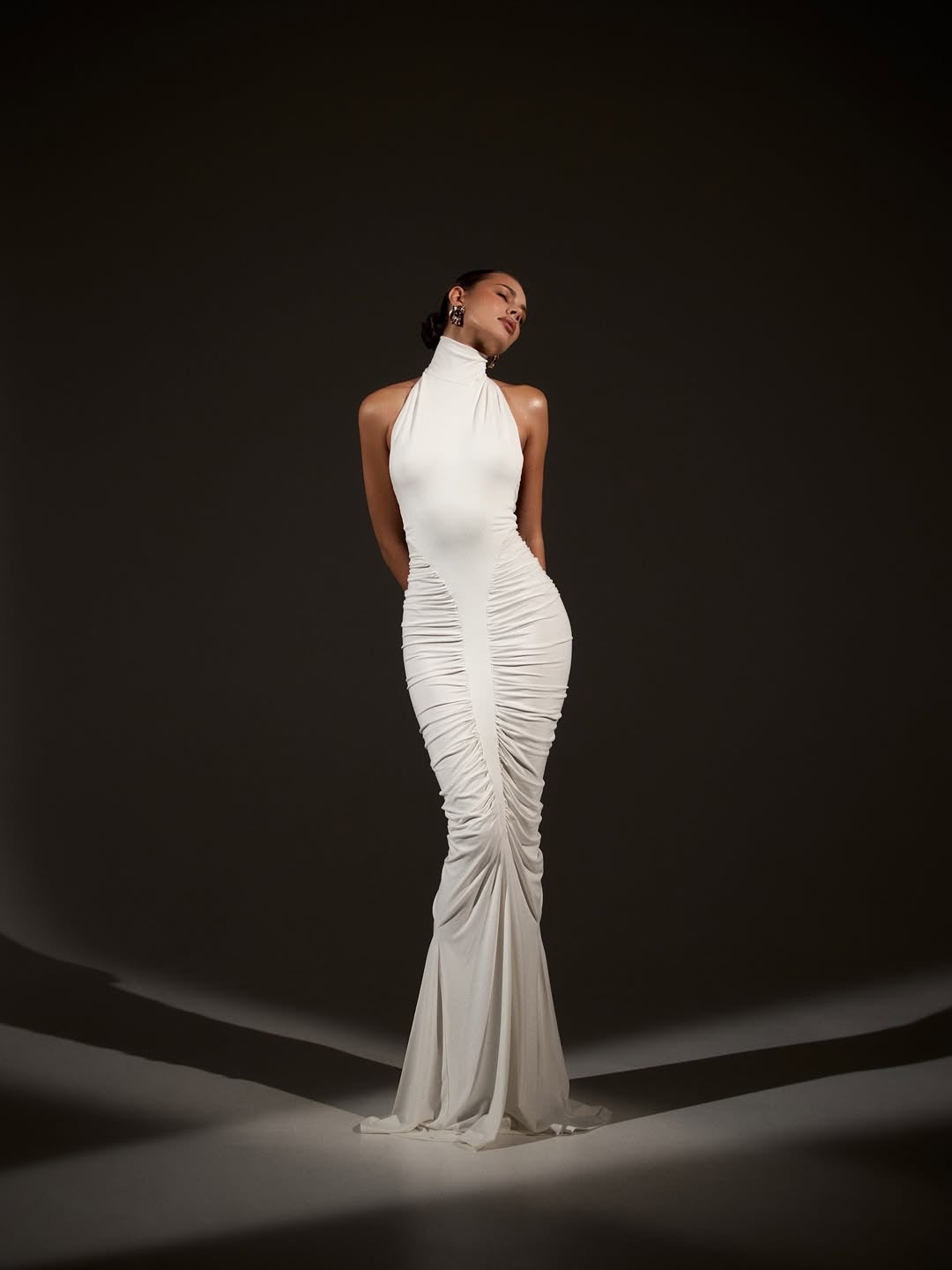 Damen Elegantes Leopardenmuster Maxikleid mit hohen Kragen und raffinierten Schnitten Drune