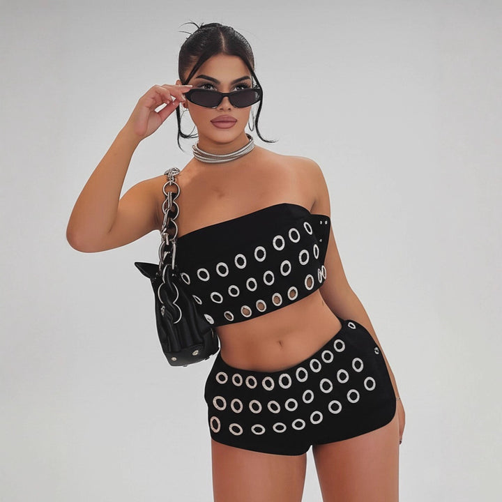 Damen Minirock mit kreativem Schnallendesign und kontrastierenden Ösen Drune