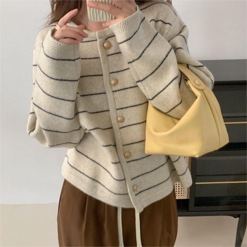 Damen gemütlicher Cardigan mit feinen Streifen und praktischen Taschen Drune