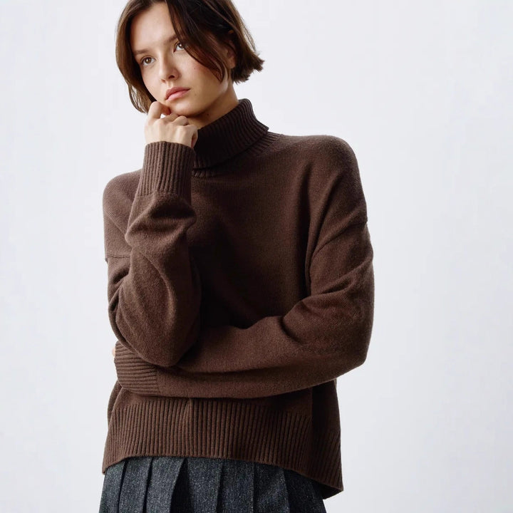 Damen Gemütlicher Rollkragenpullover mit oversized Schnitt und feiner Rippstruktur Drune