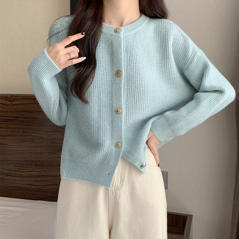 Damen lässige Strickjacke mit feiner Struktur und goldenen Knopfdetails Drune