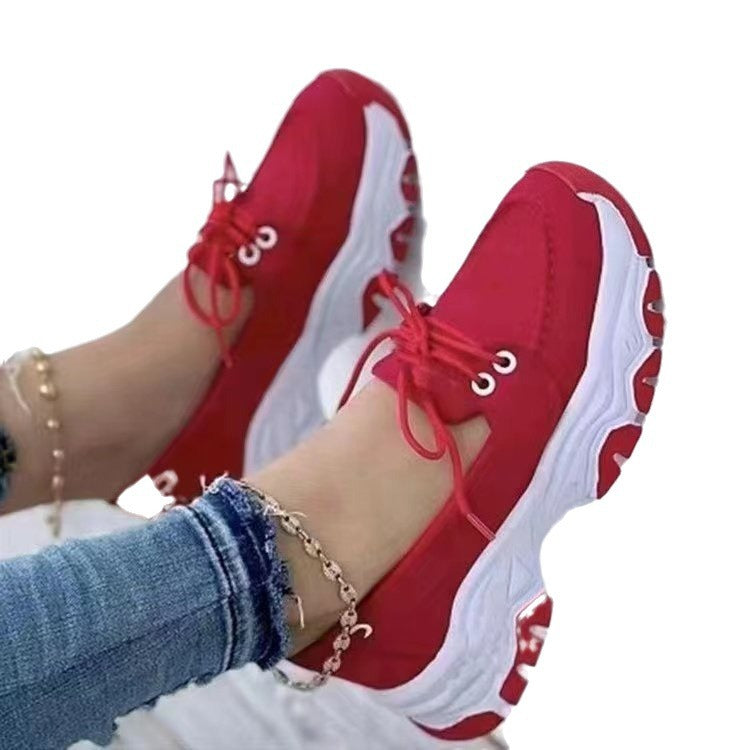 Damen Chunky-Plateau-Sneaker mit perforiertem Velours, gepolstertem Komfortfußbett und Metallic-Fersenaufbau Drune