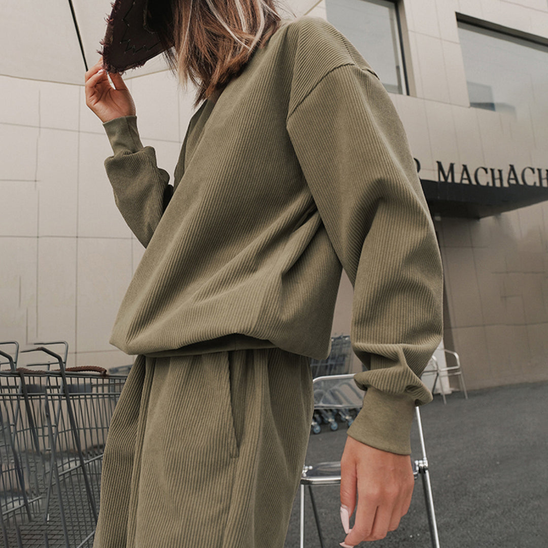 Damen Oversize-Lounge-Set aus strukturierter Jersey-Qualität mit Rundhalsausschnitt und elastischer Bundhose Drune