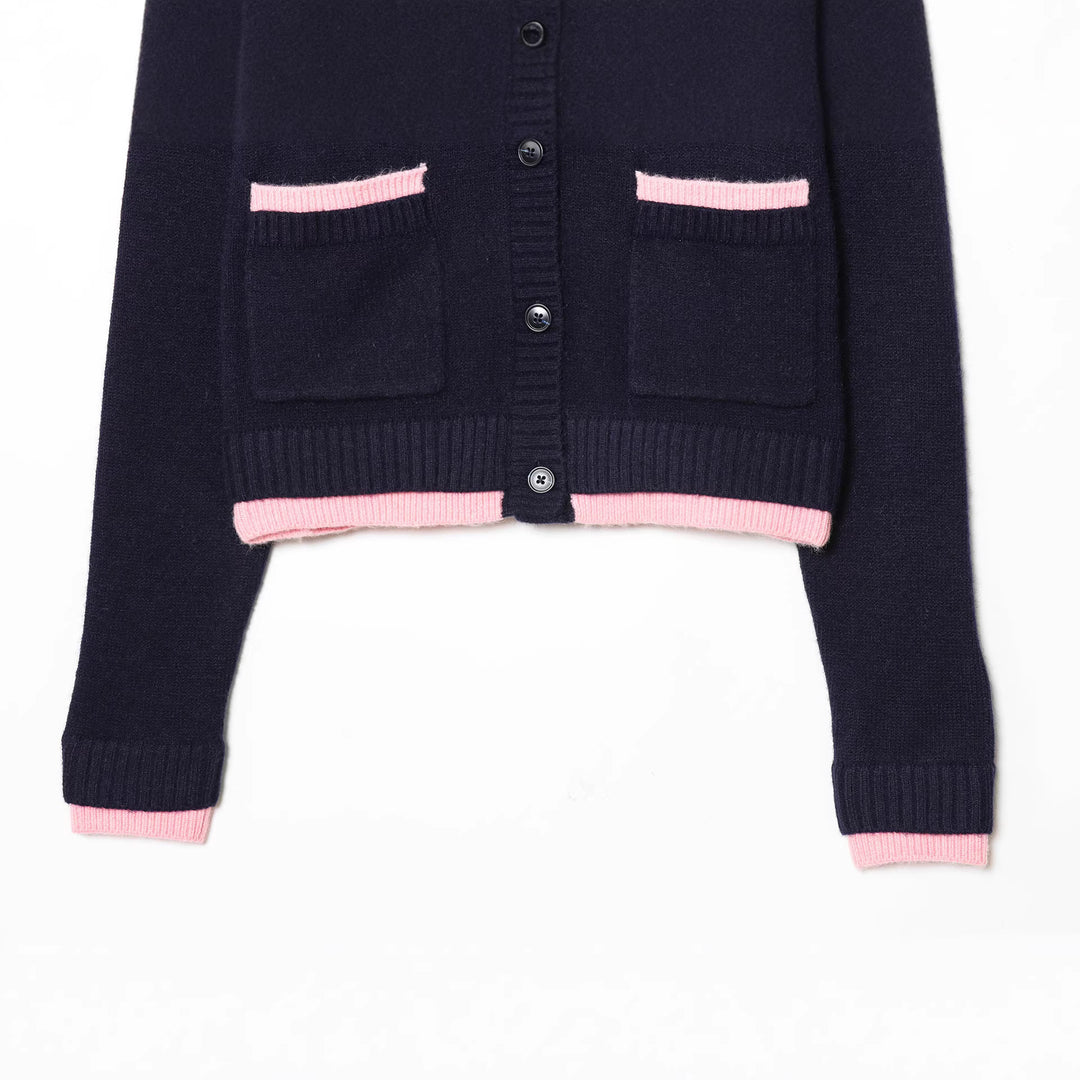 Damen Kurzer Boxy-Strickcardigan mit aufgesetzten Taschen und kontrastierenden Bündchen Drune