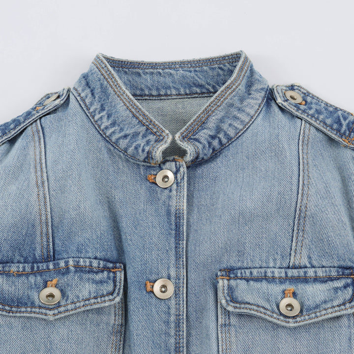 Damen nan leichte Denimjacke mit Stehkragen Schulterklappen und vier Pattentaschen Drune