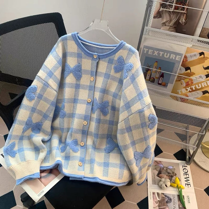 Damen Oversized Cardigan mit Karomuster und Herzapplikationen Drune