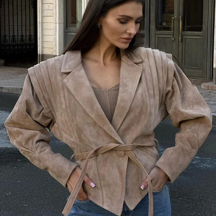 Damen Modischer und taillierter Wildlederblazer Drune