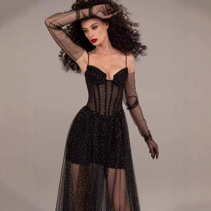 Damen glamouröses Abendkleid mit transparentem Rock und eleganten Details Drune