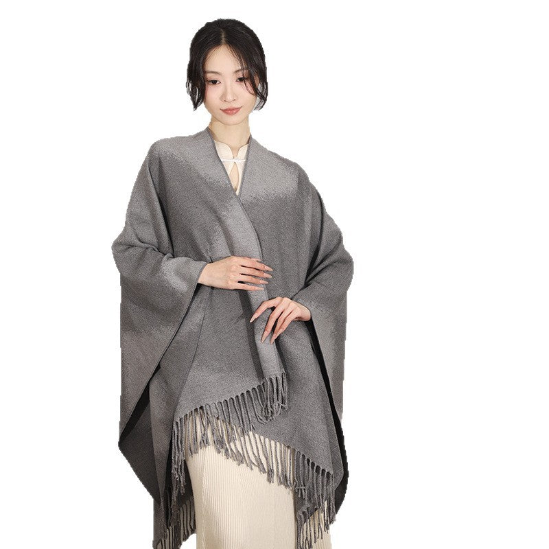 Damen Oversize-Poncho aus Wollmix mit verwaschenem Karo und Fransensaum Drune