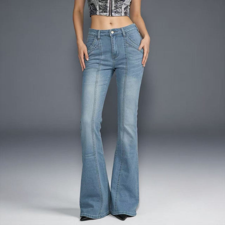 Damen nan hochgeschnittene taillierte Flared-Jeans mit mittiger Nahtführung und figurformender Hüftpartie Drune