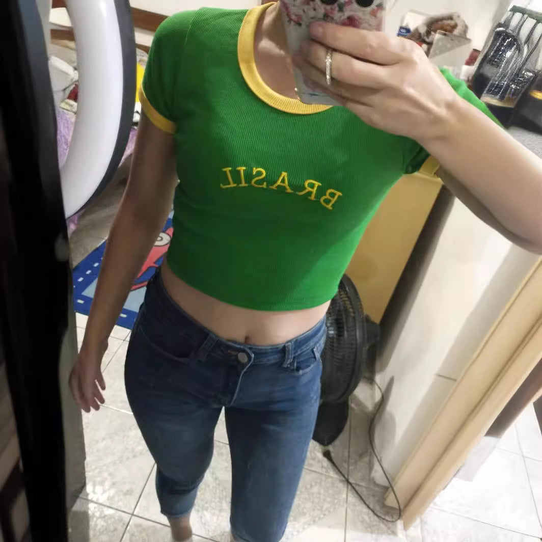 Damen Crop T-Shirt mit Brasil Schriftzug und bunten Akzenten Drune