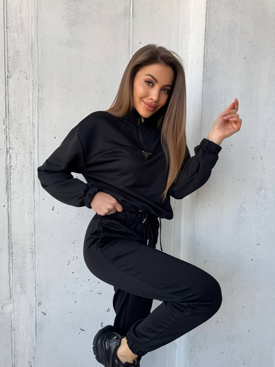 Damen sportliches Freizeit-Set mit hohem Kragen und elastischen Bündchen Drune