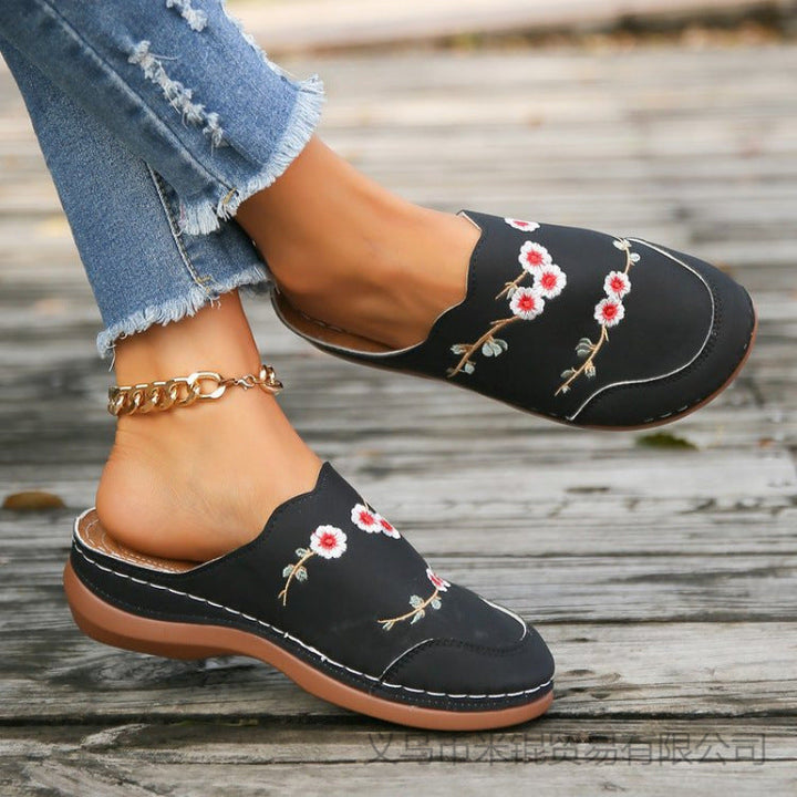 Damen geschlossene Clogs mit floralem Design und komfortablem Fußbett Drune