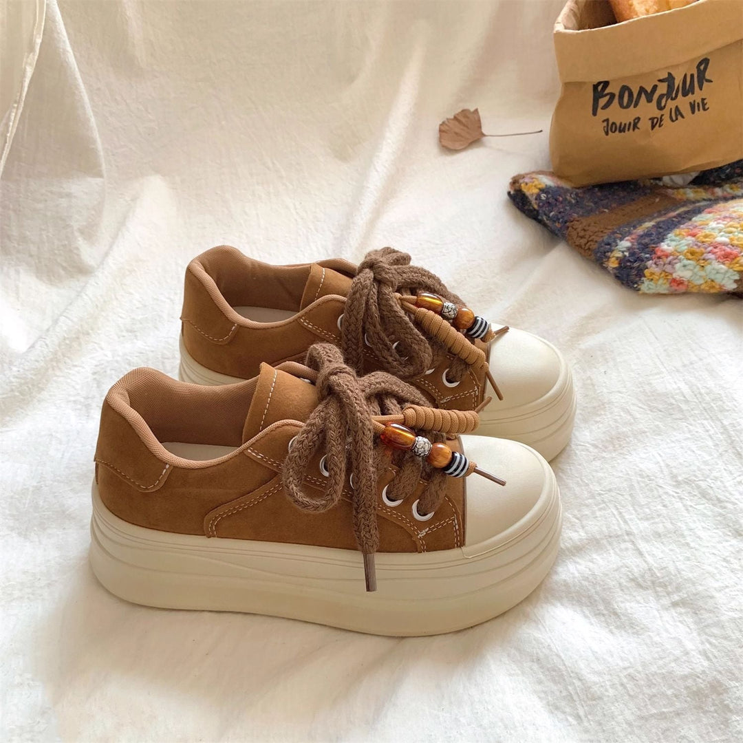 Damen Plateau-Sneaker mit dekorativen Schnürdetails und komfortabler Sohle Drune