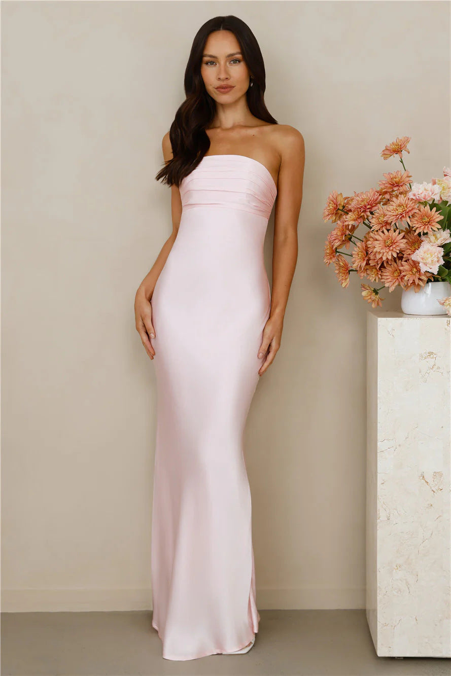 Damen Elegantes trägerloses Maxikleid mit schimmerndem Satin und figurbetontem Schnitt Drune
