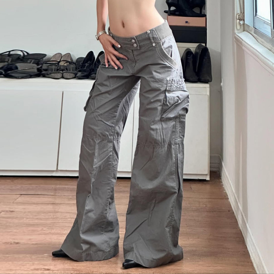 Damen Cargohose mit weitem Bein, hoher Taille und aufgesetzten Klappentaschen Drune
