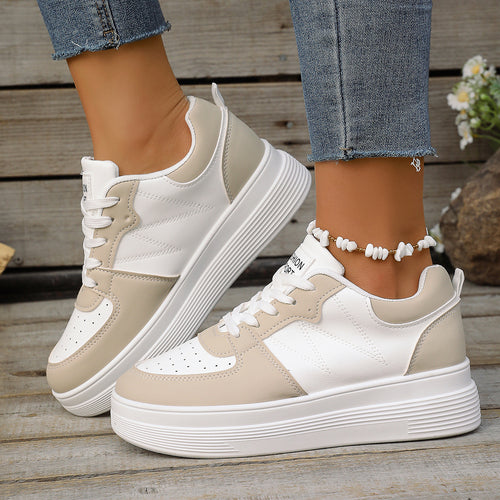 Damen Chunky-Sneaker mit erhöhtem Plateau, perforierter Zehenpartie und gepolstertem Schaft Drune