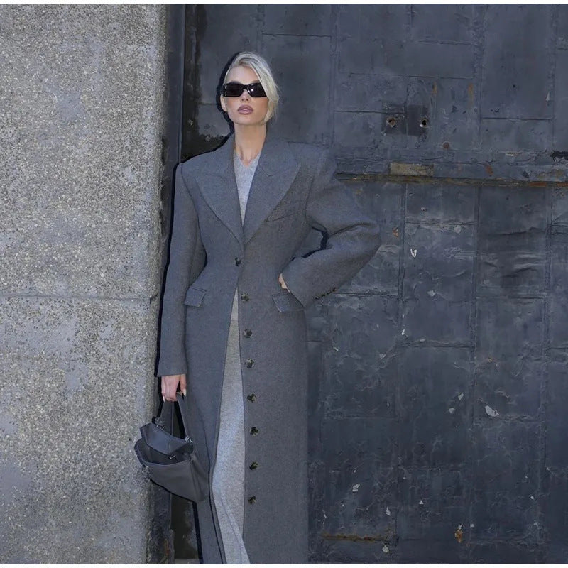 Damen Wollmantel mit eleganter Passform und dekorativen Knopfdetails Drune