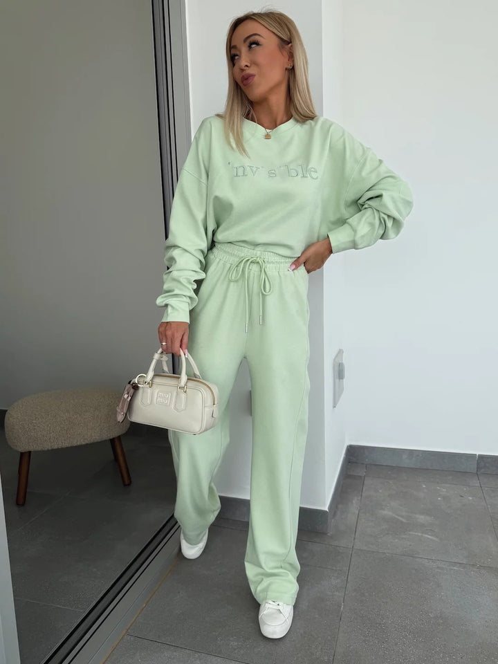 Damen stylischer Freizeitanzug mit modernem Schnitt und lässigen Details Drune