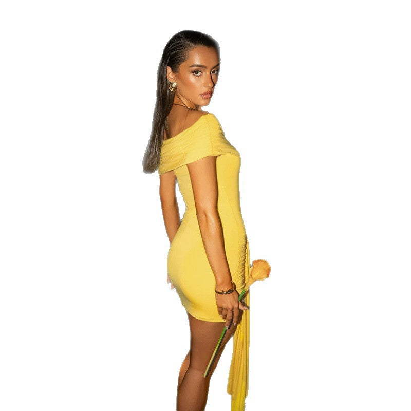 Damen Figurbetontes Minikleid mit schulterfreiem Design und asymmetrischem Saum Drune