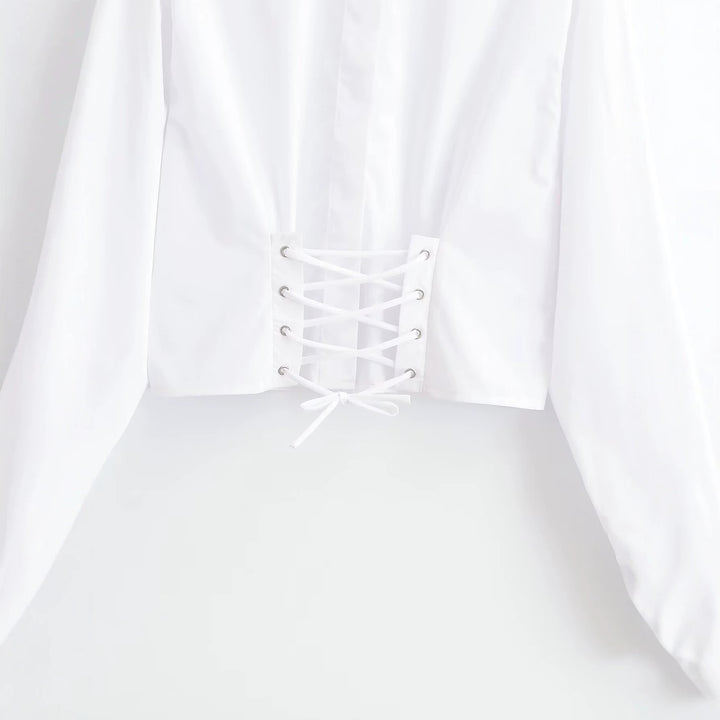 Damen Kurzbluse mit taillierter Schnürung und Stehkragen Drune