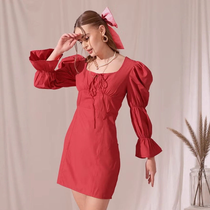 Damen Puffärmeliges Mini-Kleid mit eckigem Ausschnitt, Kordel-Bustier und Glockenärmeln Drune