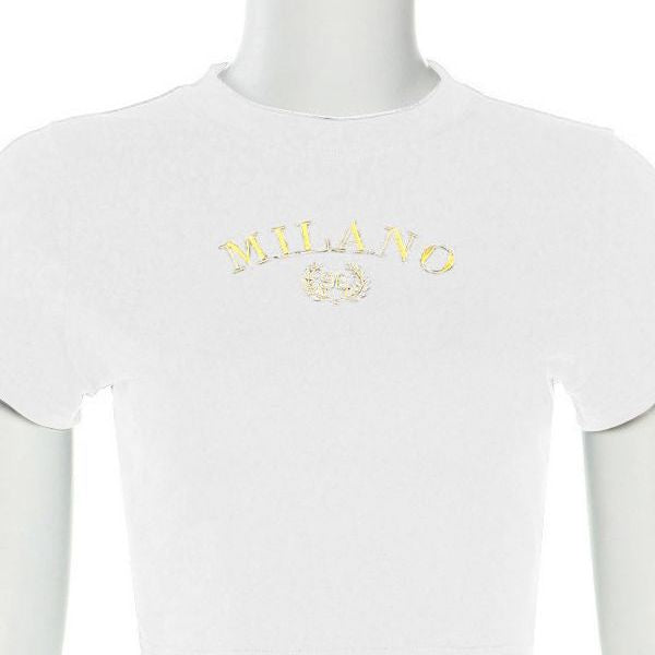 Damen cropped T-Shirt mit gesticktem Schriftzug und rundem Ausschnitt Drune
