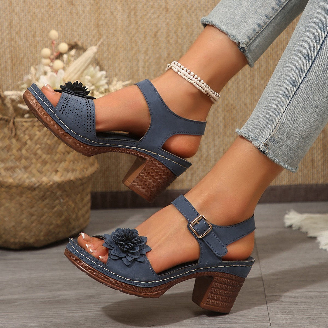 Damen Sandalen mit floralem Dekor und blockiertem Absatz Drune