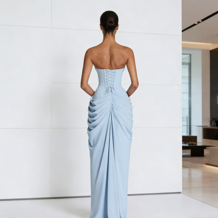 Damen Elegantes Abendkleid mit schulterfreier Silhouette und geschmeidiger Drapierung Drune