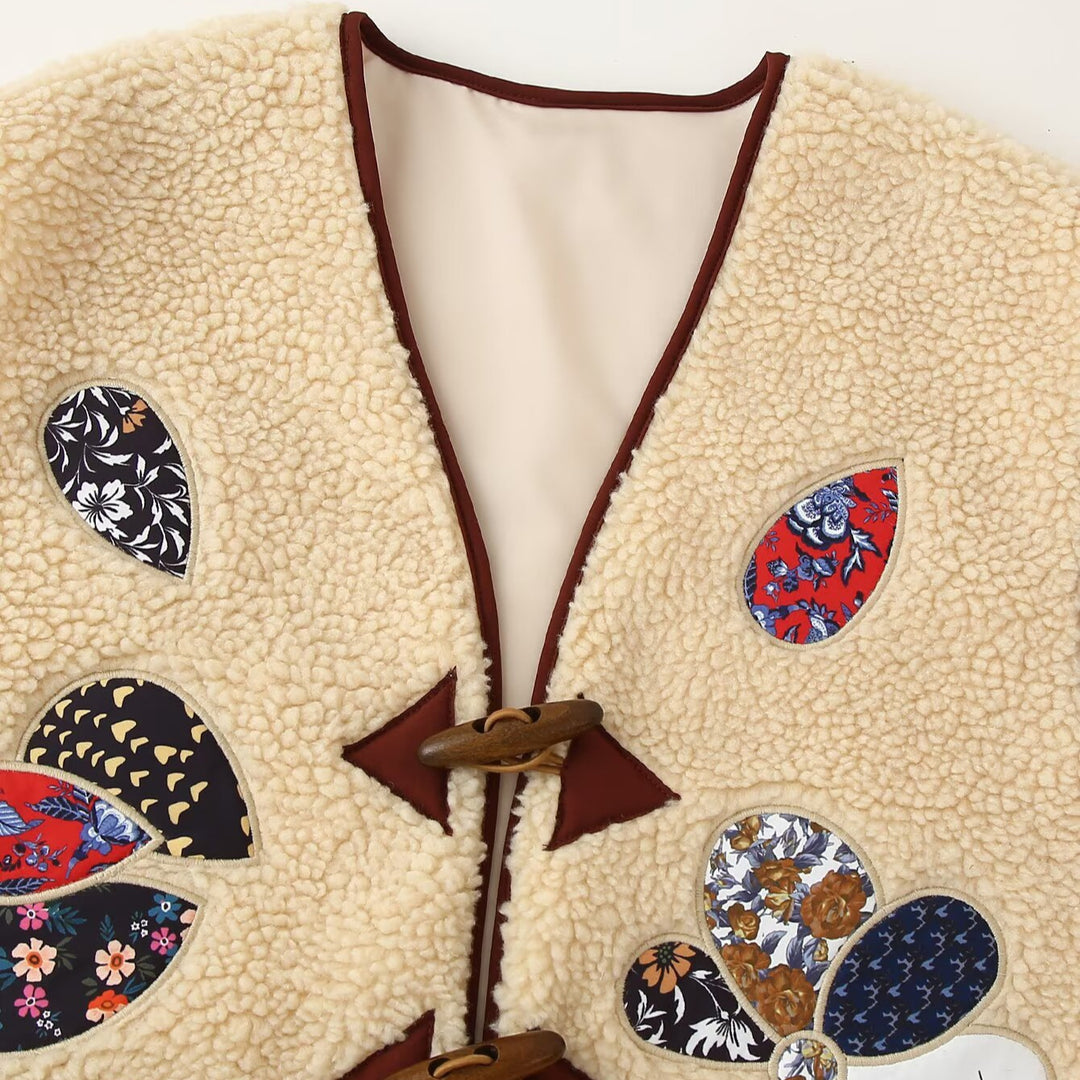Damen Gefütterte Teddyweste mit Patchwork-Applikationen und Knebelverschlüssen Drune
