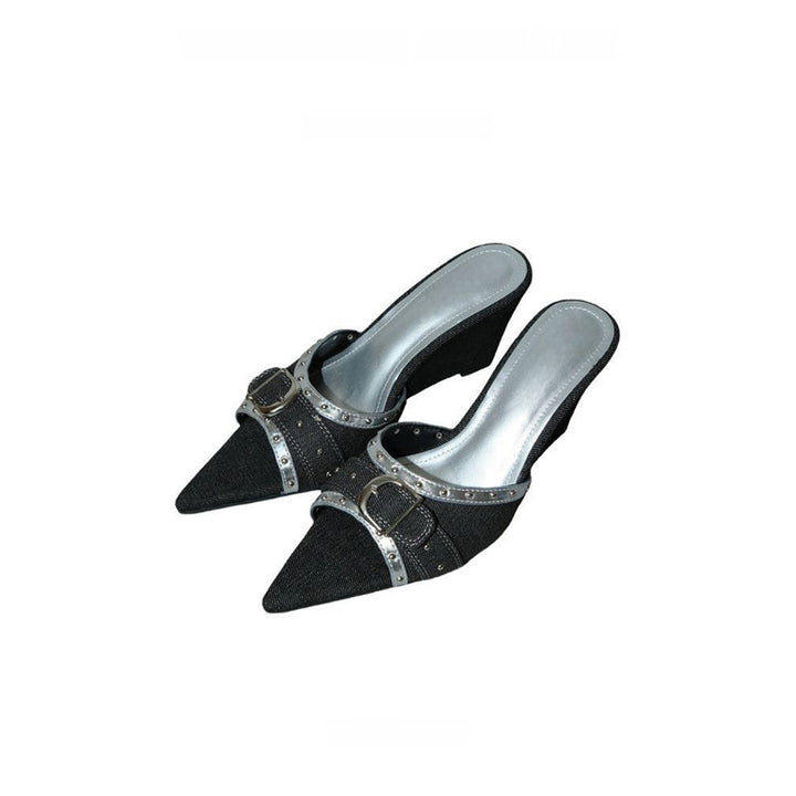 Damen Spitz zulaufende Mule-Pantolette mit niedrigem Keilabsatz und verziertem Schnallenriemen Drune