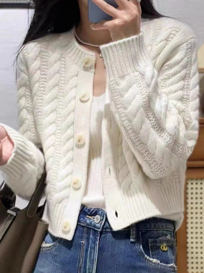 Damen Kurzer Zopfstrick‑Cardigan mit breitem Rippsaum und großen Knöpfen Drune