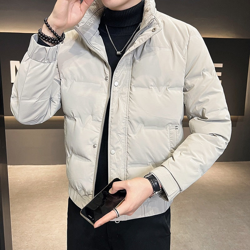 Herren Kurz geschnittene Thermo-Pufferjacke mit hohem Stehkragen und Klettmanschetten Drune