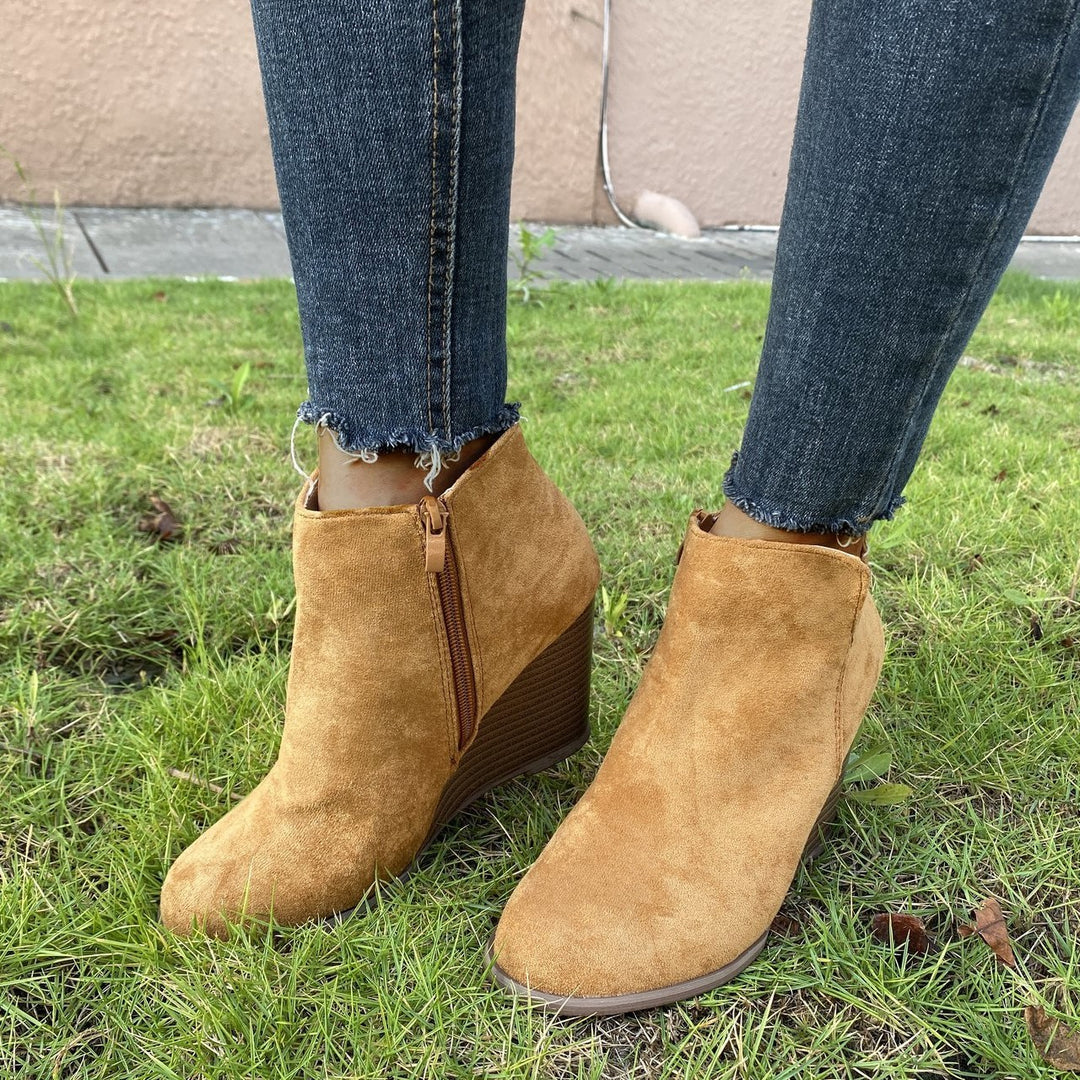 Damen knöchelhohe Keilabsatz‑Stiefelette mit seitlichem Reißverschluss Drune