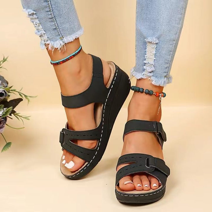 Damen Komfort-Sandalen mit verstellbaren Klett- und Schnallenriemen sowie ergonomischem Fußbett Drune