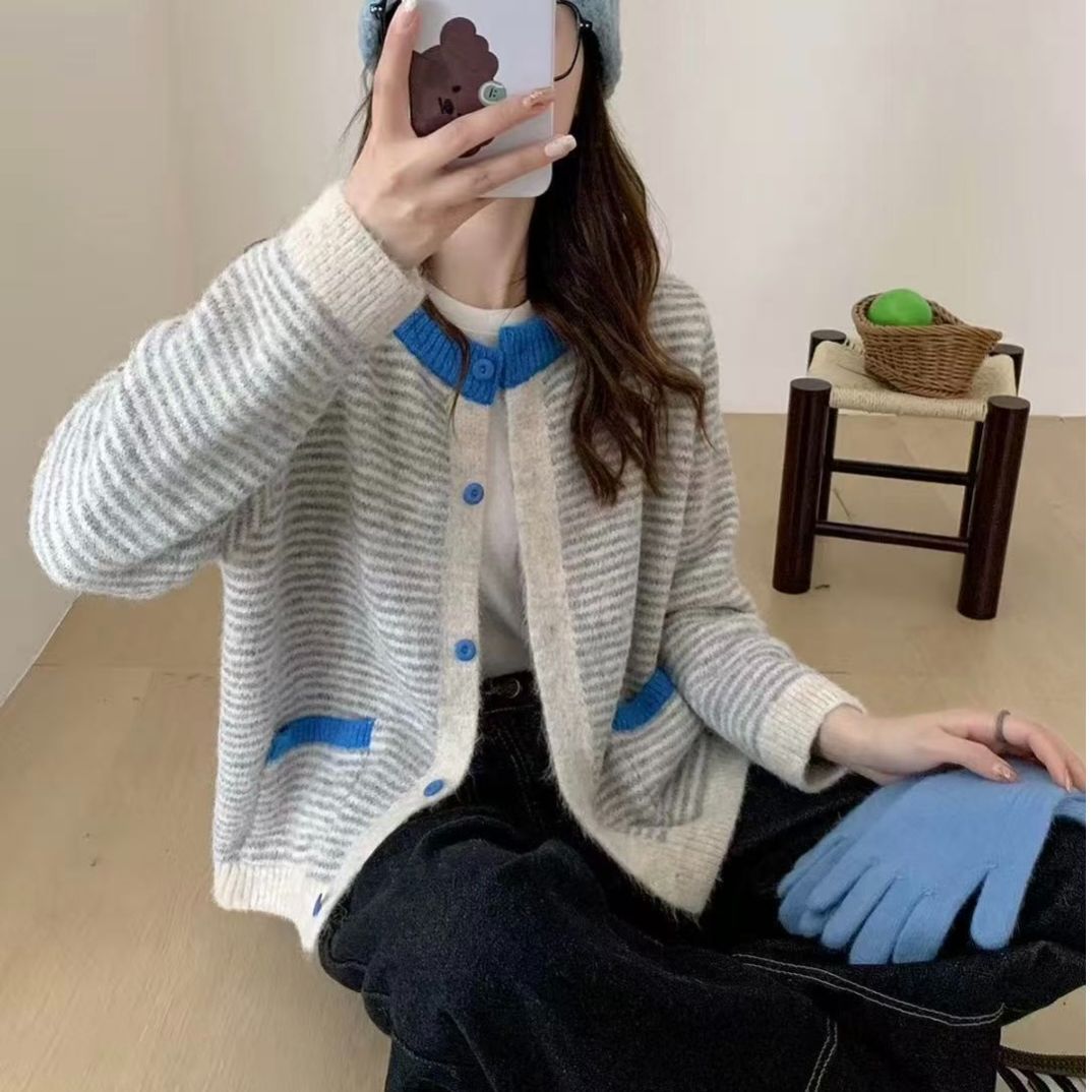 Damen lässiger Cardigan mit gestreiftem Design und modernen Taschen Drune
