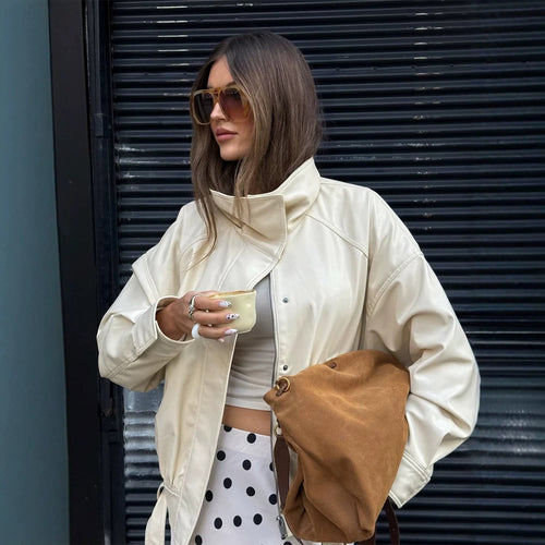 Damen Oversize Kunstlederjacke mit hohem Stehkragen und Tunnelzug Drune