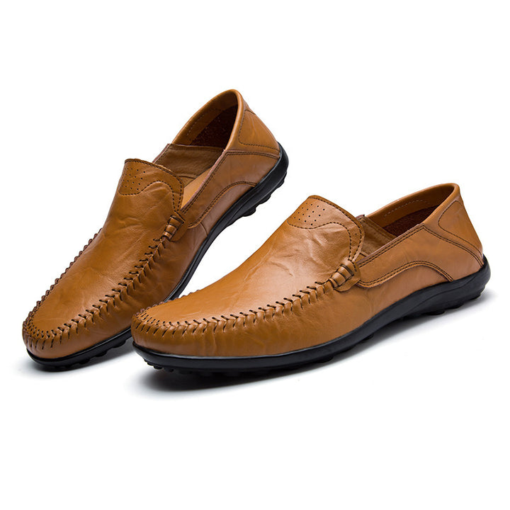 Herren Lederloafer im Mokassin-Stil mit handgenähter Ziernaht, elastischen Seiteneinsätzen und rutschfester Gummilaufsohle Drune