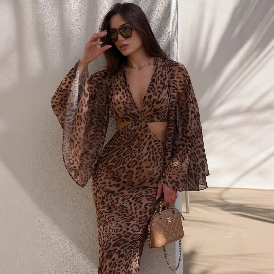 Damen Maxi-Kleid mit tiefem Rückenausschnitt und faszinierendem Animal-Print Drune