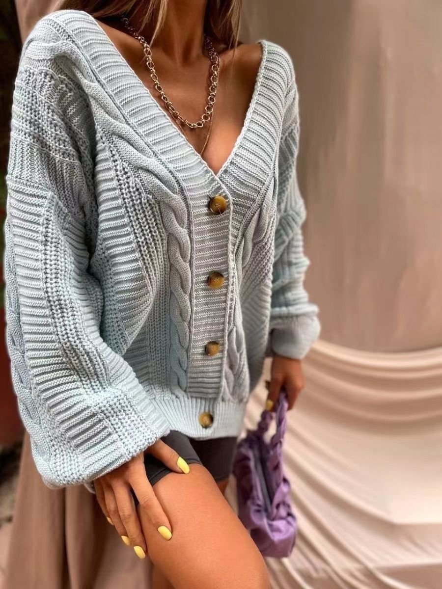 Damen Strickjacke mit tiefem V-Ausschnitt und großen Knöpfen Drune