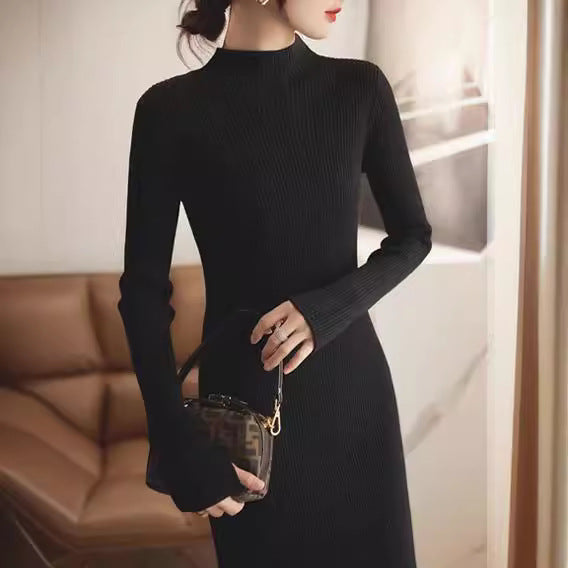 Damen Strickkleid mit hohem Kragen und seitlichen Schlitzen Drune