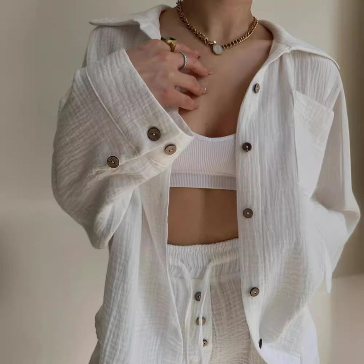Damen lässige Overshirtjacke aus leichtem Material mit Holzknöpfen Drune