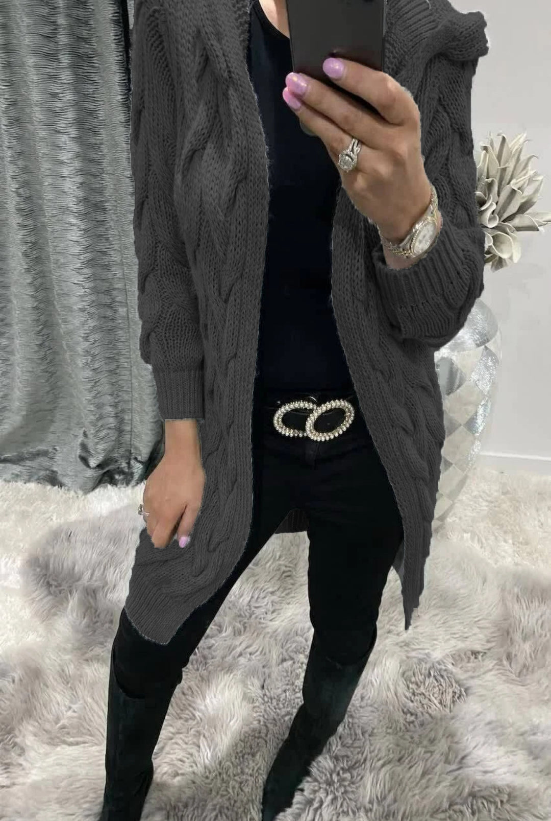 Damen Grobstrick-Cardigan mit nostalgischem Zopfdesign und praktischen Taschen Drune