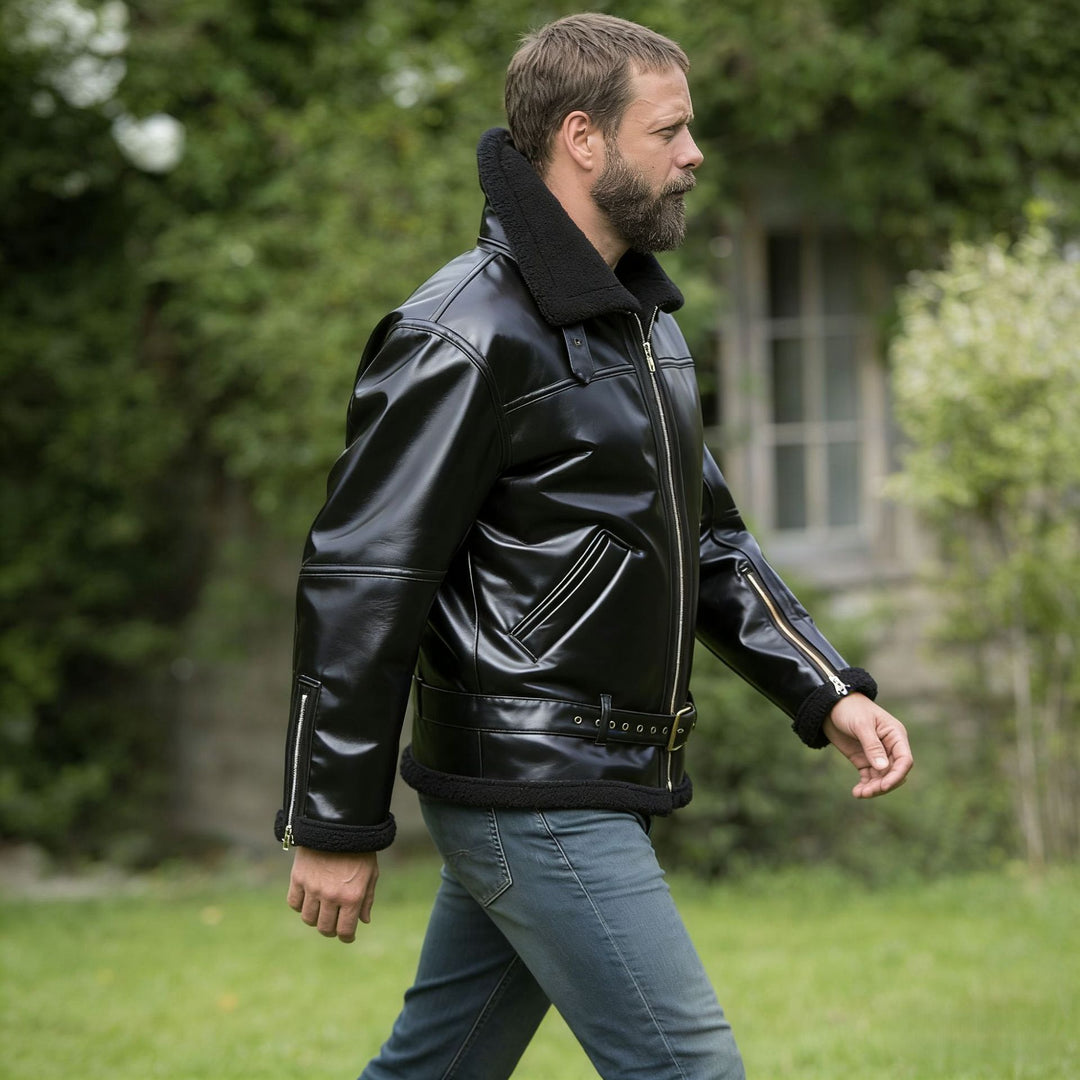 Herren Kunstleder-Fliegerjacke mit Teddyfutter, Reißverschlusstaschen und Taillengürtel Drune