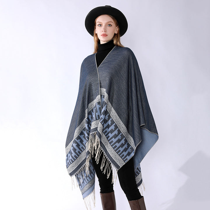Damen Capeponcho aus feinem Wollmix mit ornamentaler Bordürenkante und Zipfelrand Drune