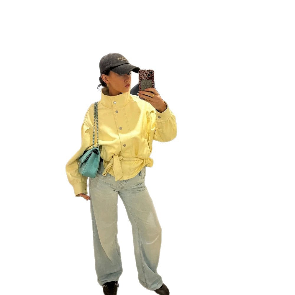 Damen Kurze taillierte Jacke mit Stehkragen, Puffärmeln und Bindegürtel Drune