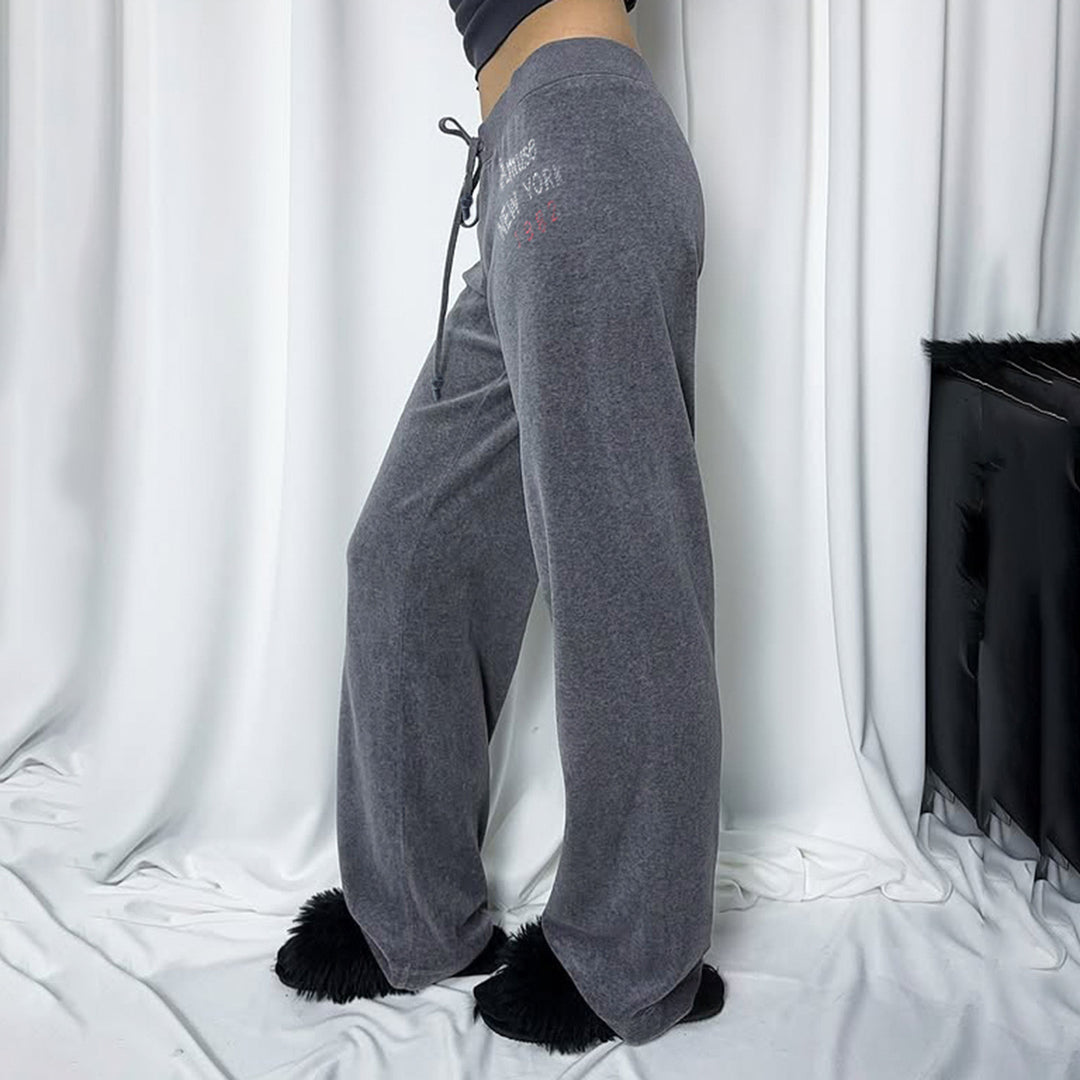 Damen Flared Sweatpants mit verstellbarem Bund und stylischem Schriftzug Drune