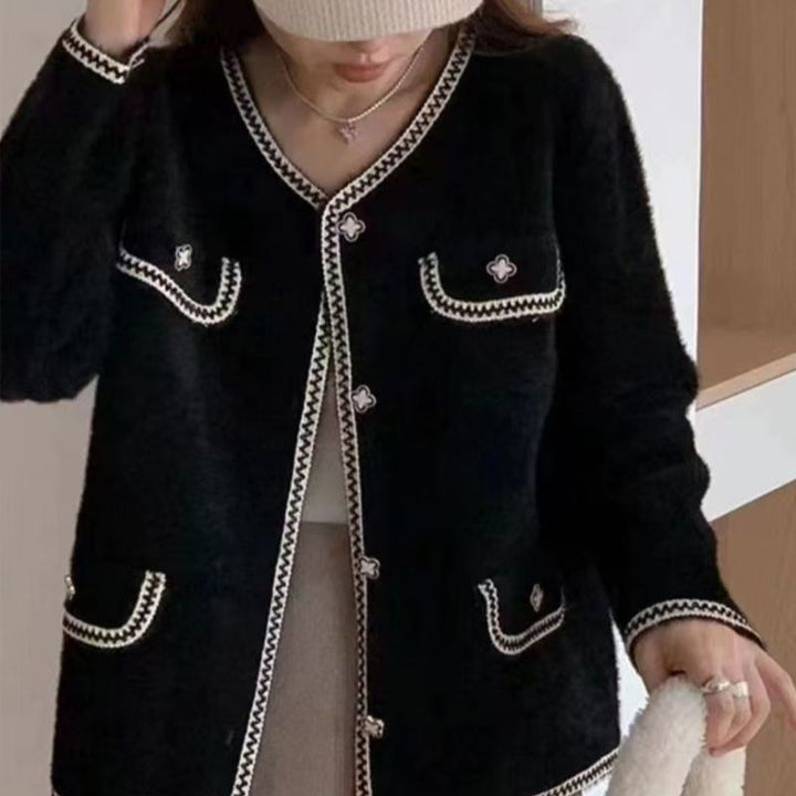 Damen Strickjacke mit aufwendigem Kontraststich Drune